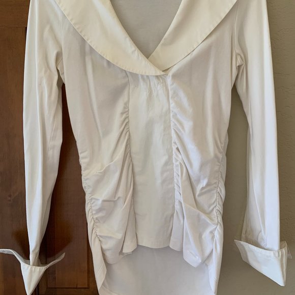 White ruched long-sleeved shirt for a buff-physic (M) - Picture 2 of 2